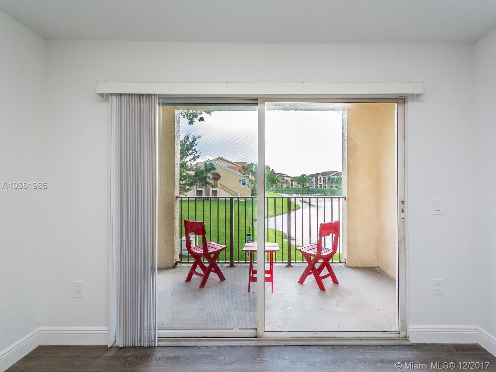 EMERALD ISLE AT LAGUNA LA - Residential Lease