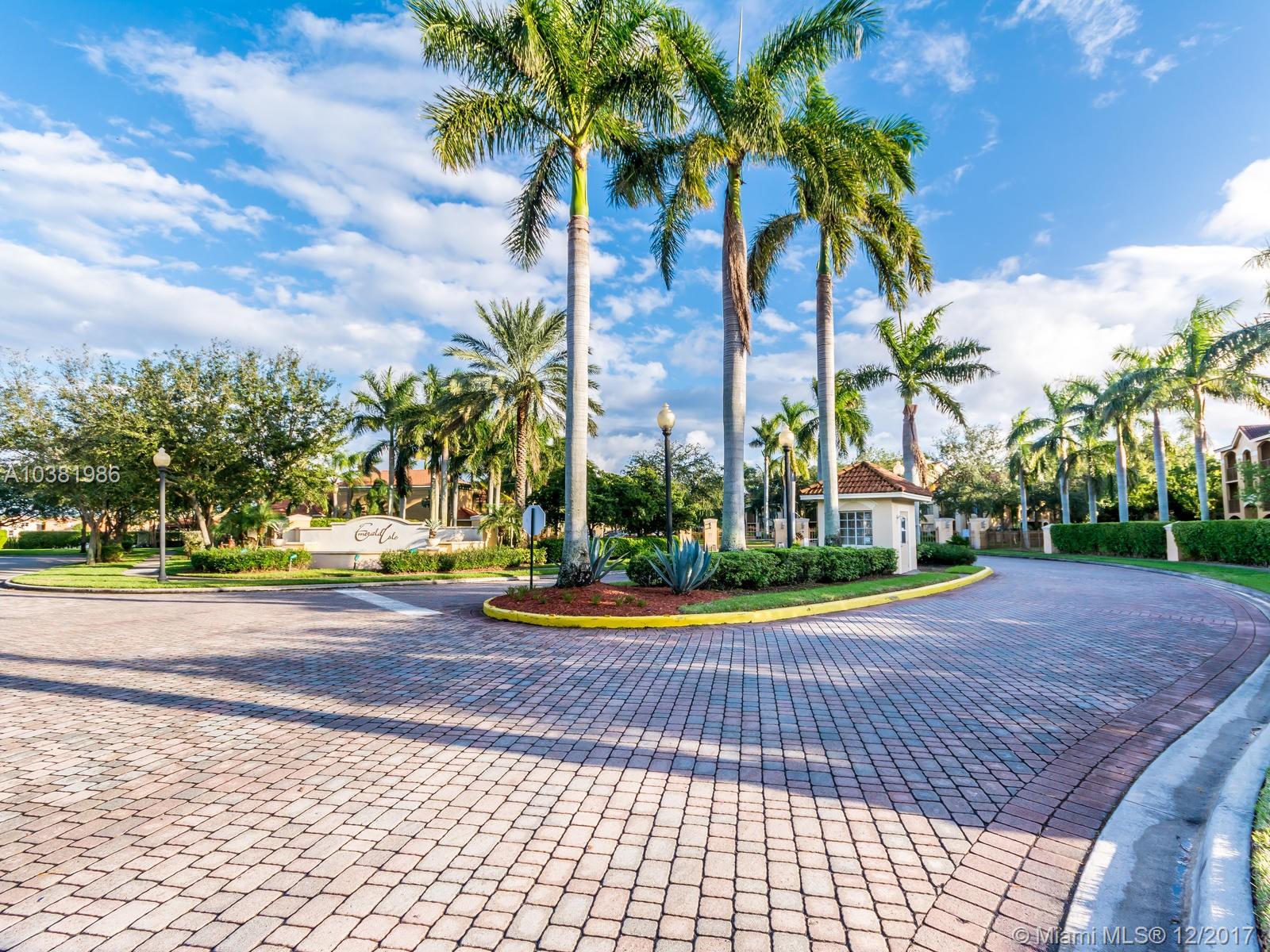 EMERALD ISLE AT LAGUNA LA - Residential Lease