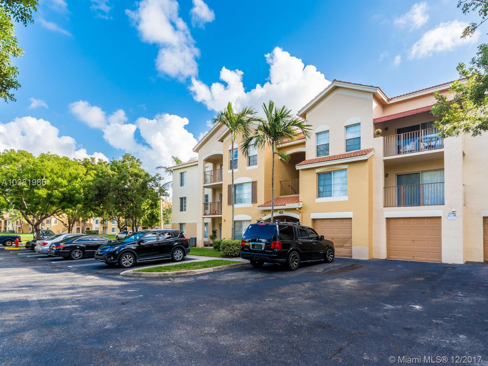 EMERALD ISLE AT LAGUNA LA - Residential Lease