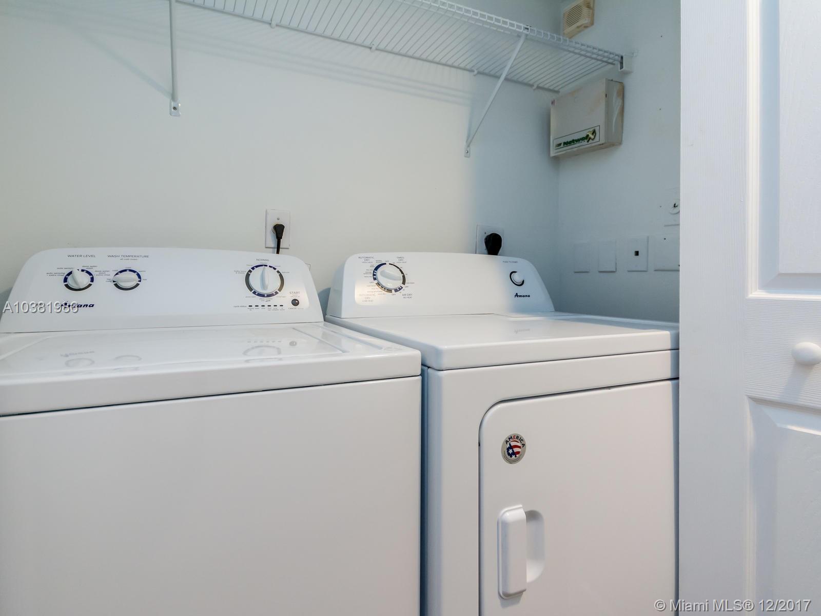 EMERALD ISLE AT LAGUNA LA - Residential Lease