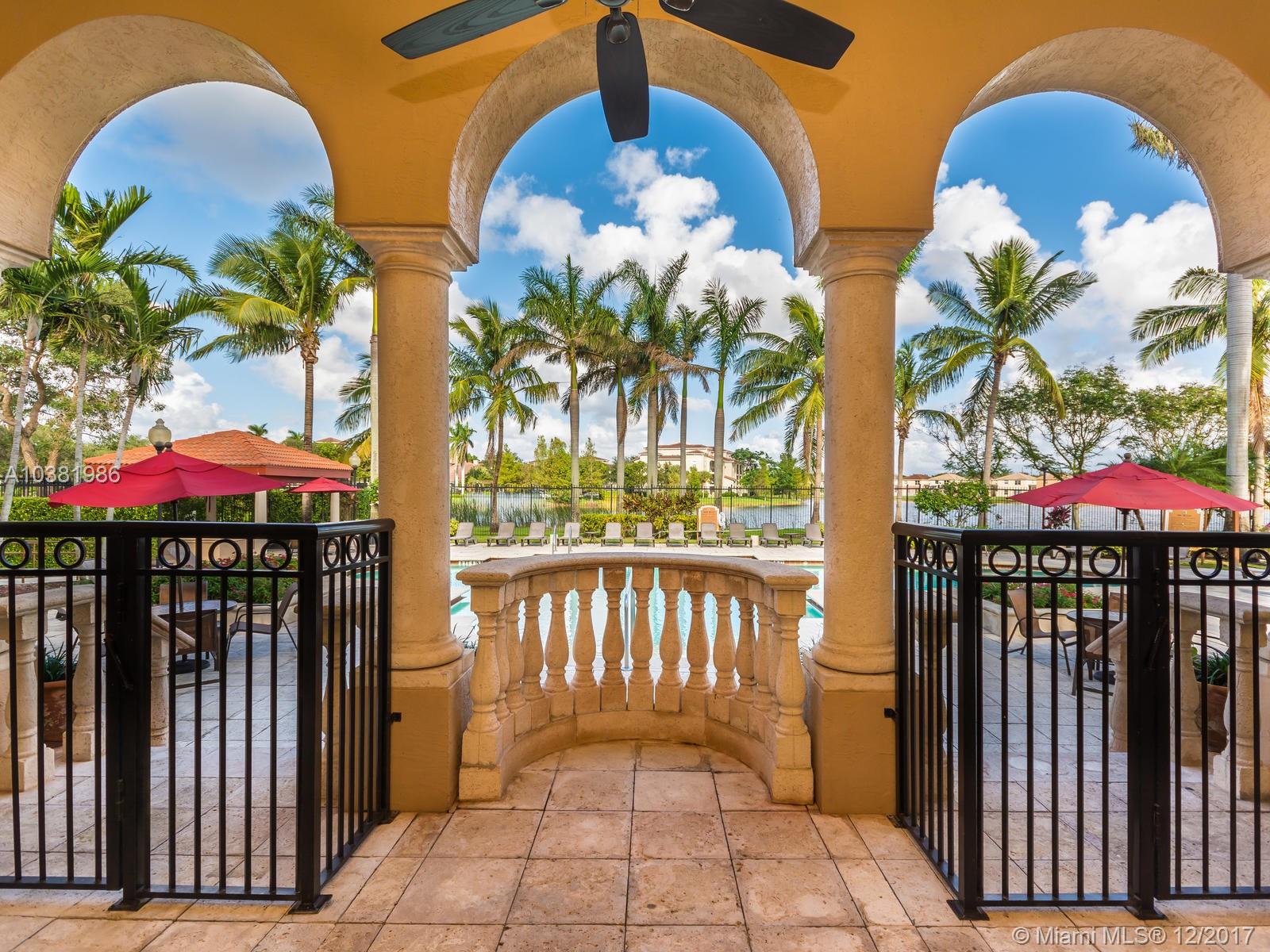 EMERALD ISLE AT LAGUNA LA - Residential Lease