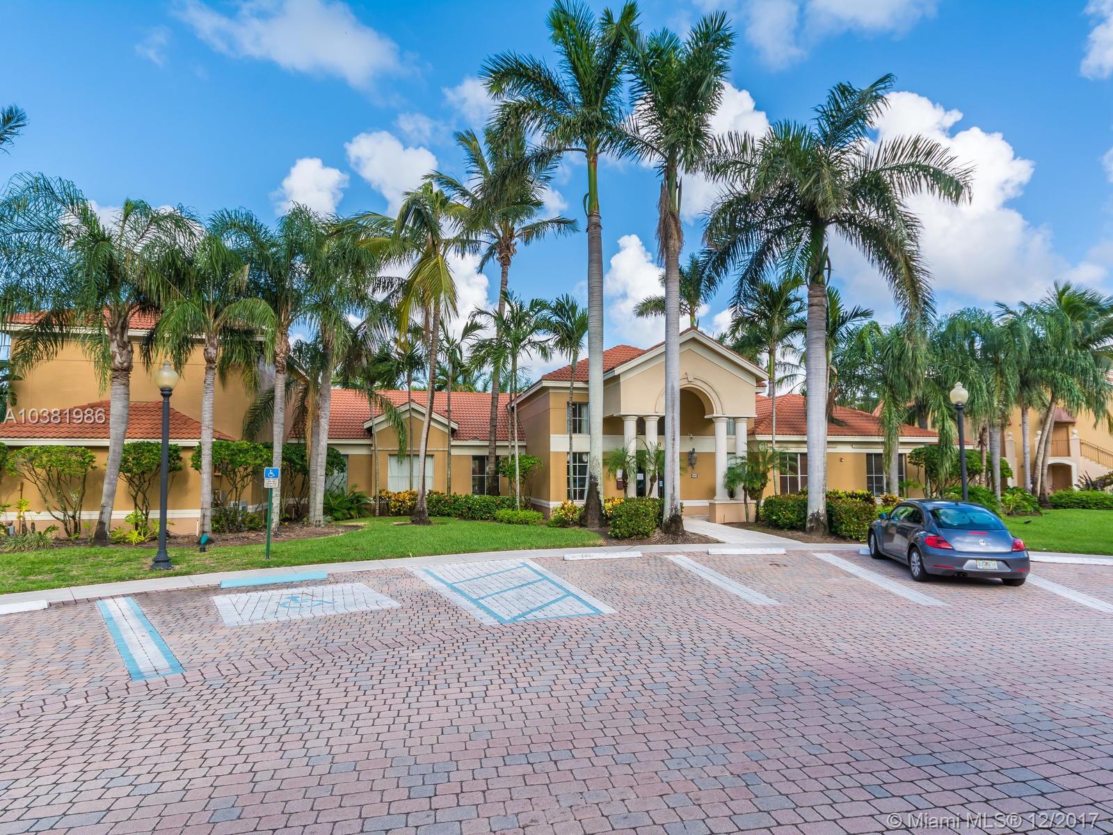 EMERALD ISLE AT LAGUNA LA - Residential Lease