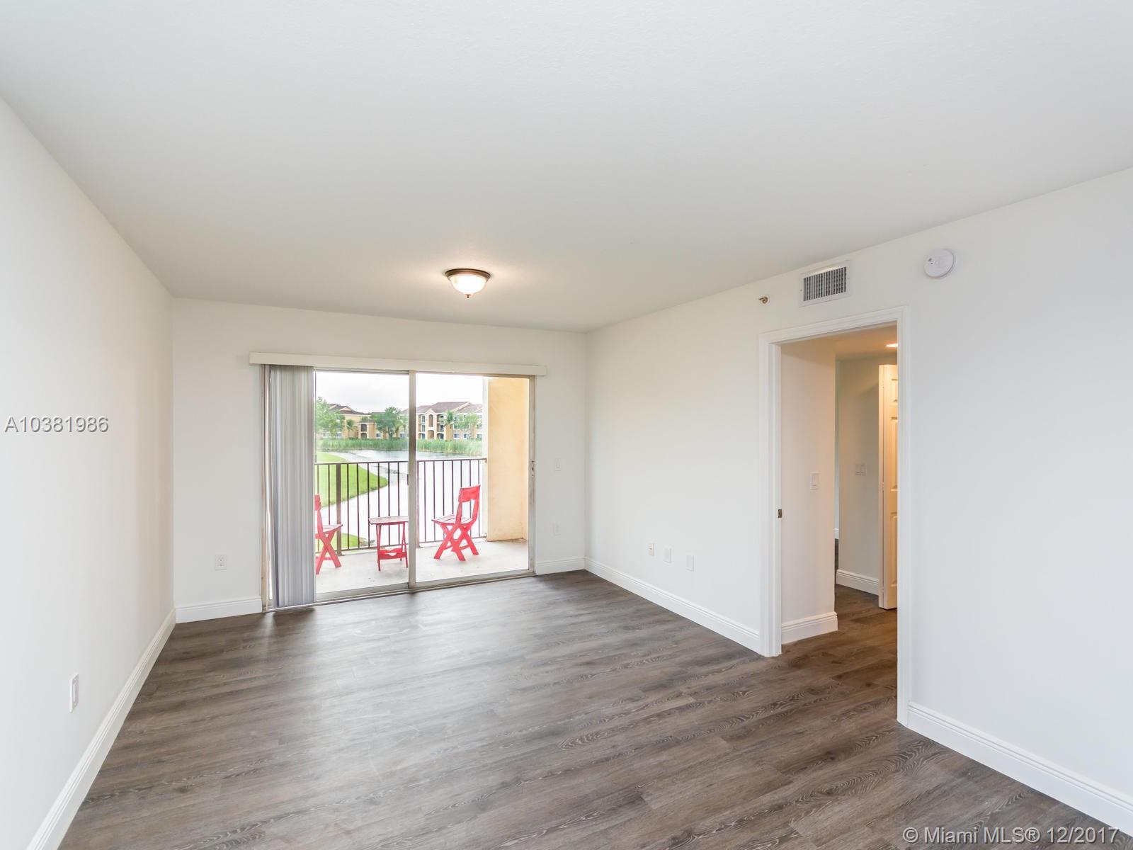 EMERALD ISLE AT LAGUNA LA - Residential Lease