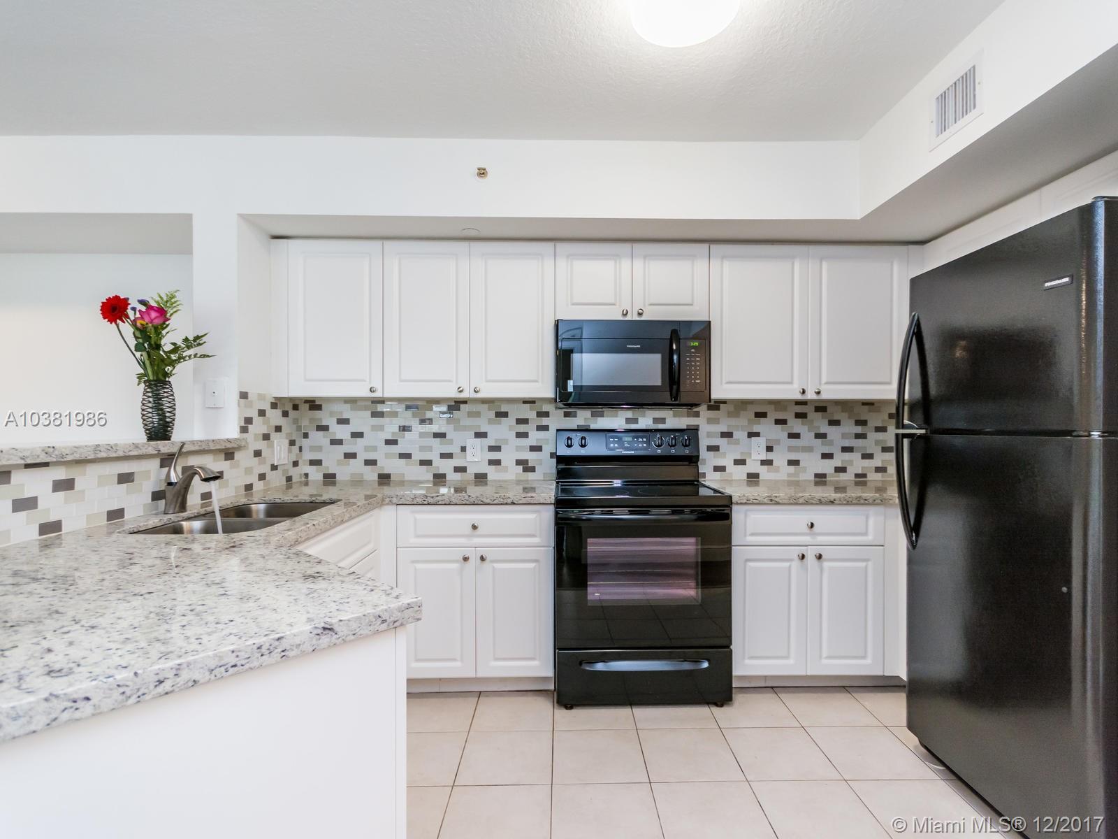 EMERALD ISLE AT LAGUNA LA - Residential Lease