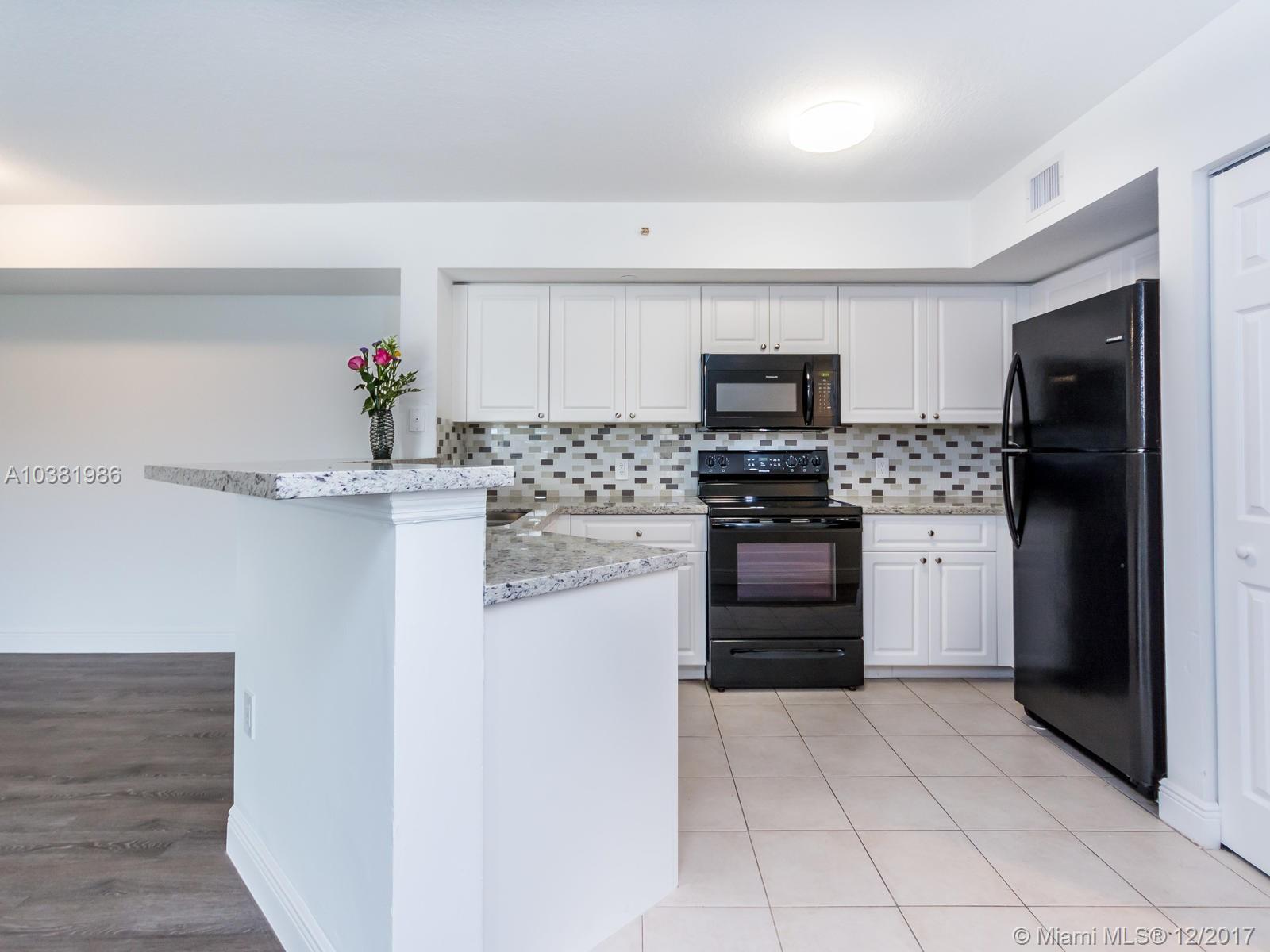 EMERALD ISLE AT LAGUNA LA - Residential Lease