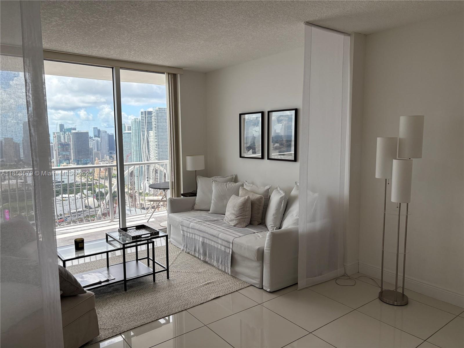 1750 N Bayshore Dr 5406