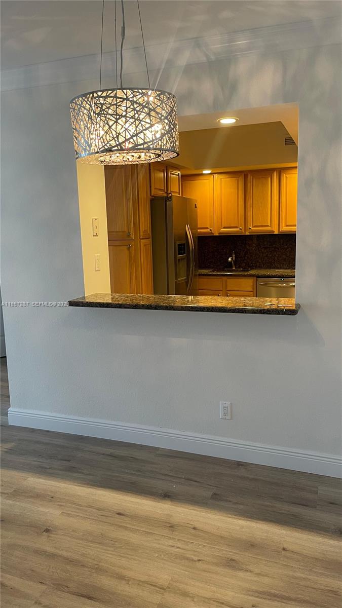 5600 CONDO - Residential