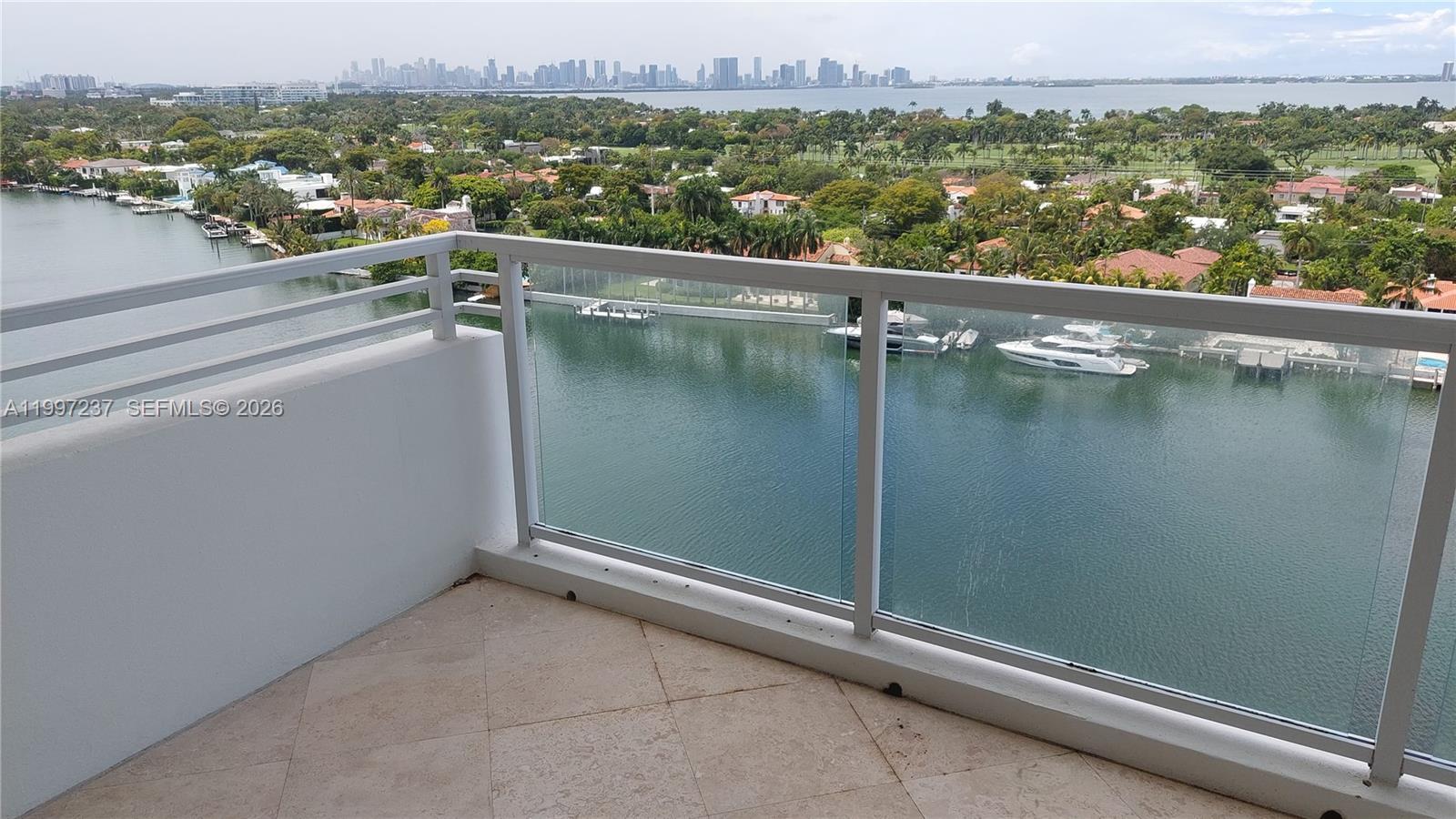 5600 CONDO - Residential