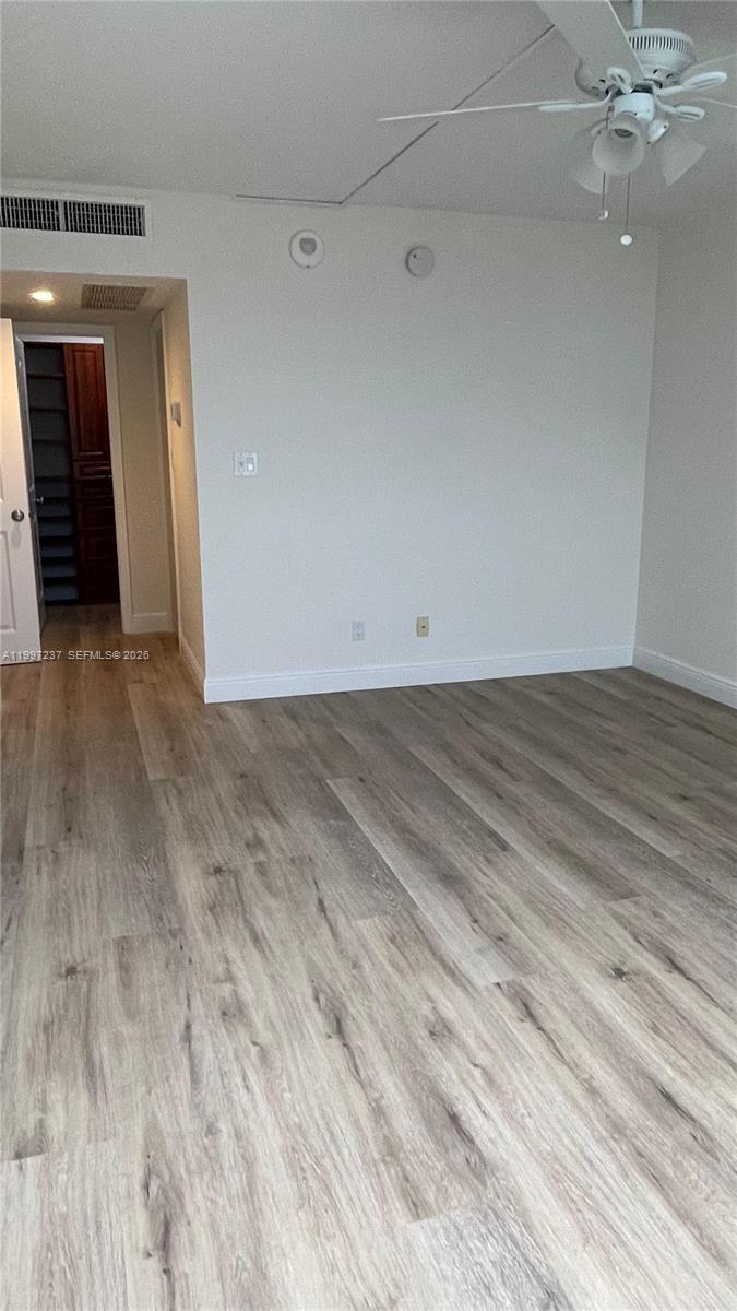 5600 CONDO - Residential