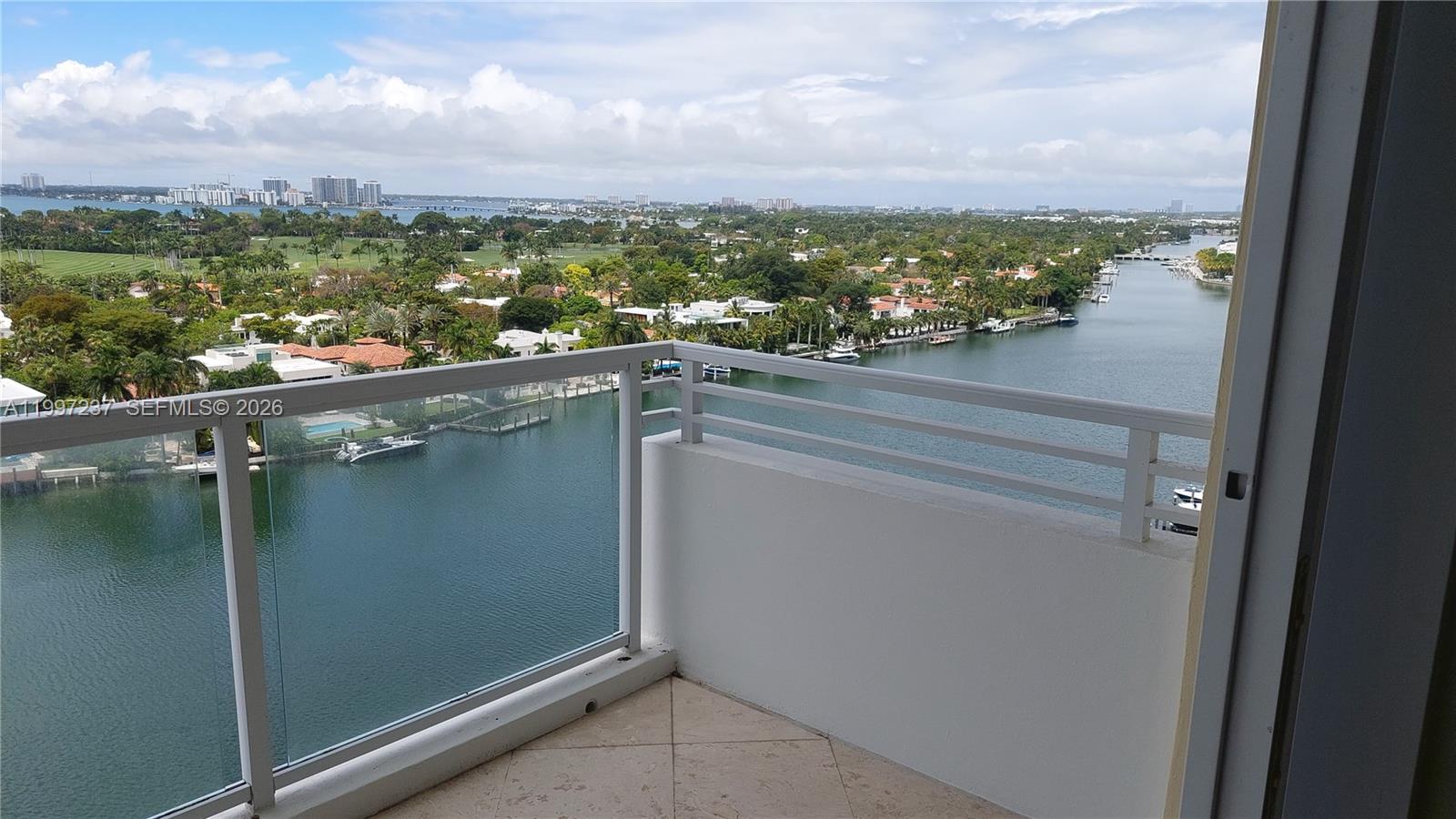 5600 CONDO - Residential