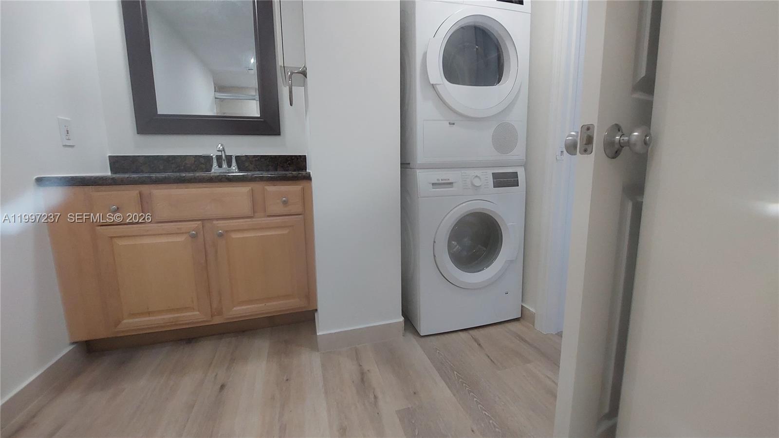 5600 CONDO - Residential