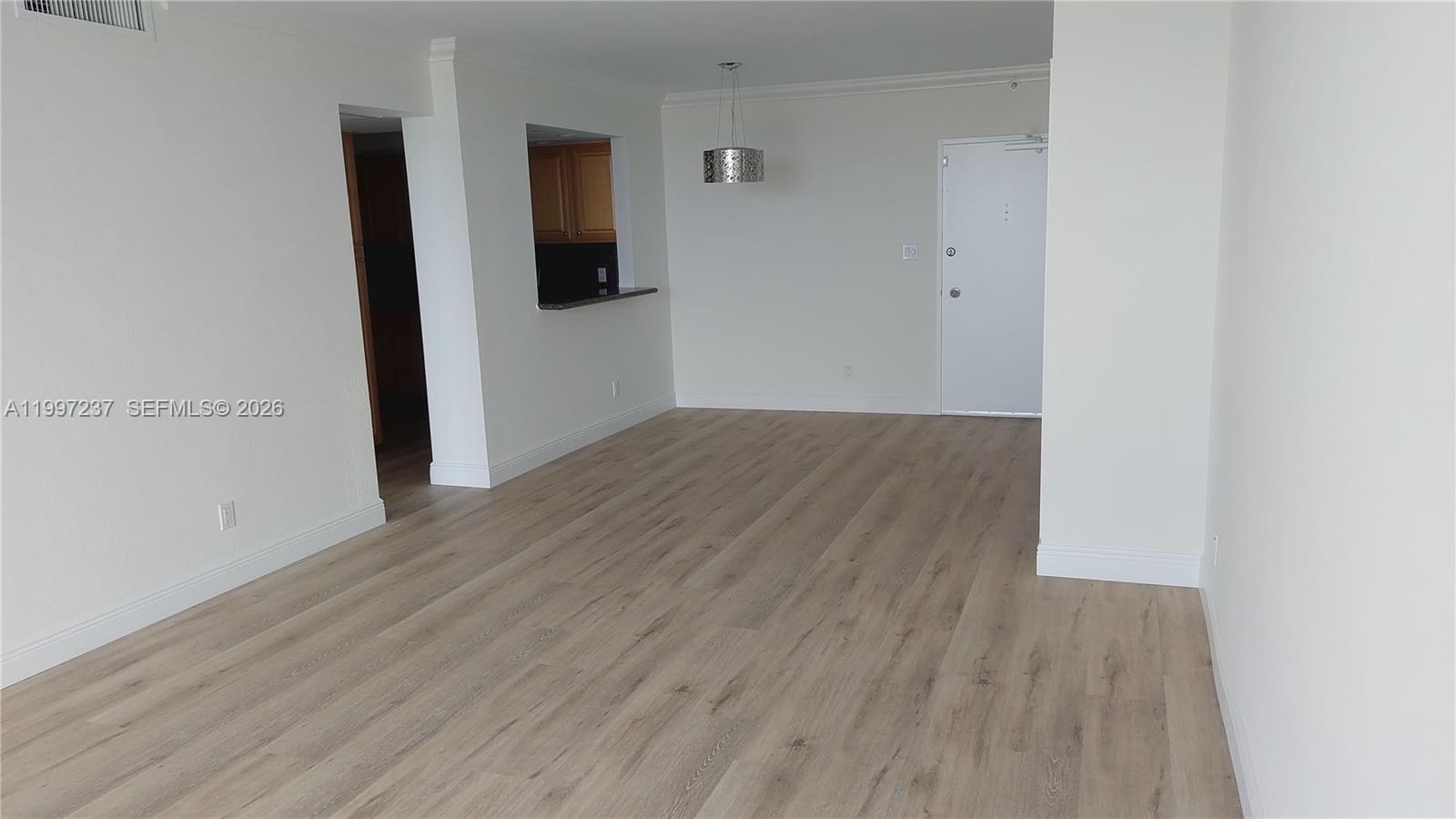 5600 CONDO - Residential