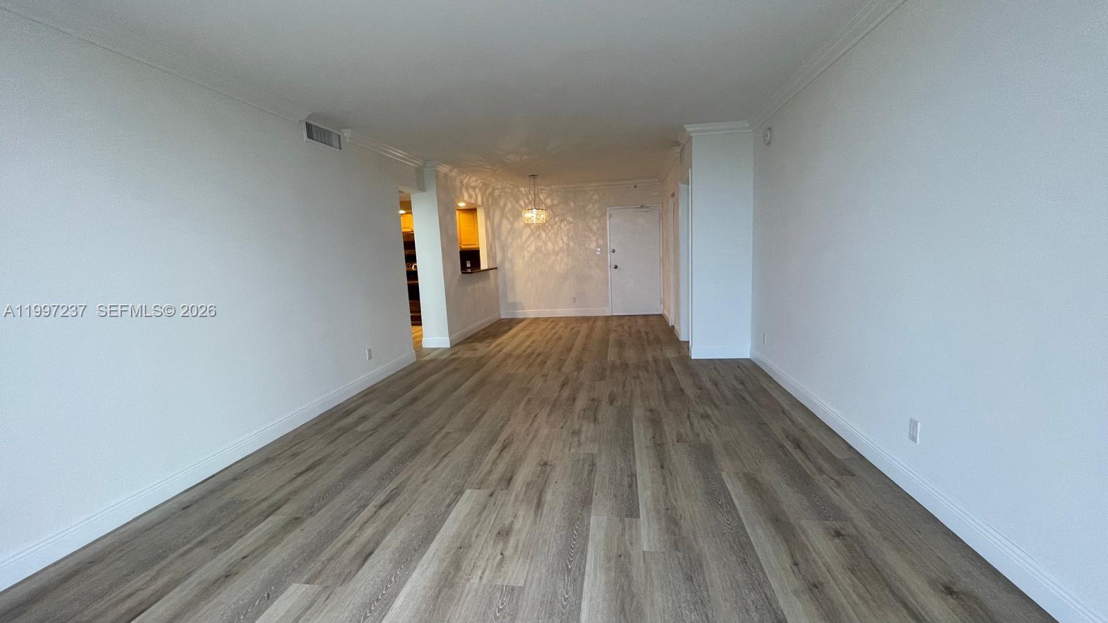 5600 CONDO - Residential