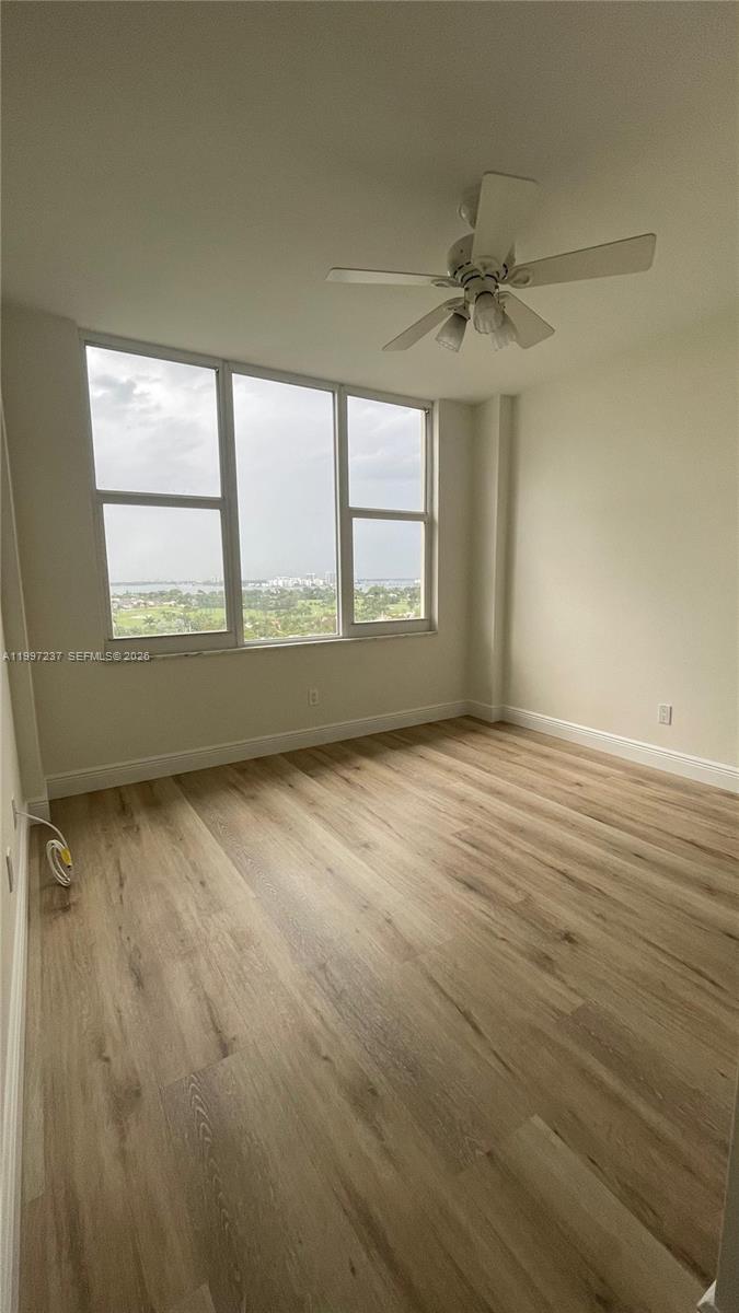 5600 CONDO - Residential