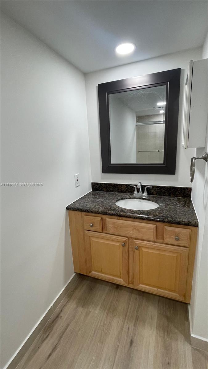 5600 CONDO - Residential