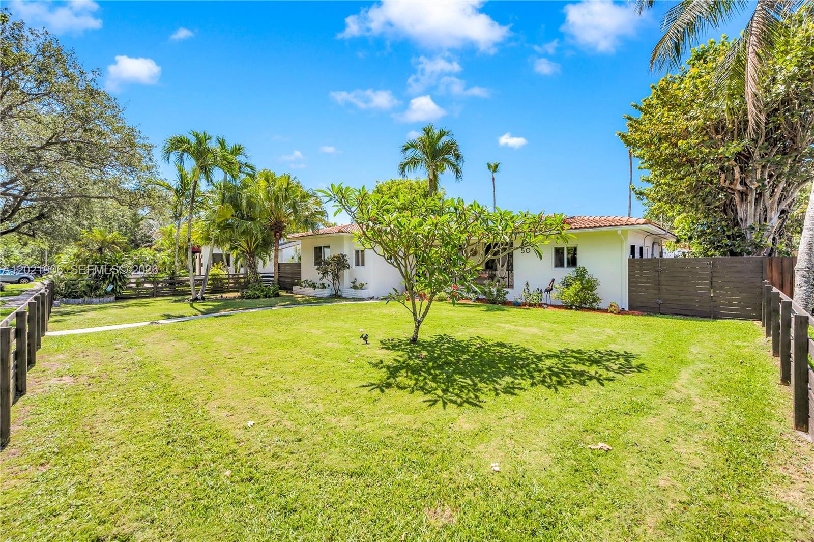 COLLEGE HEIGHTS - Residential