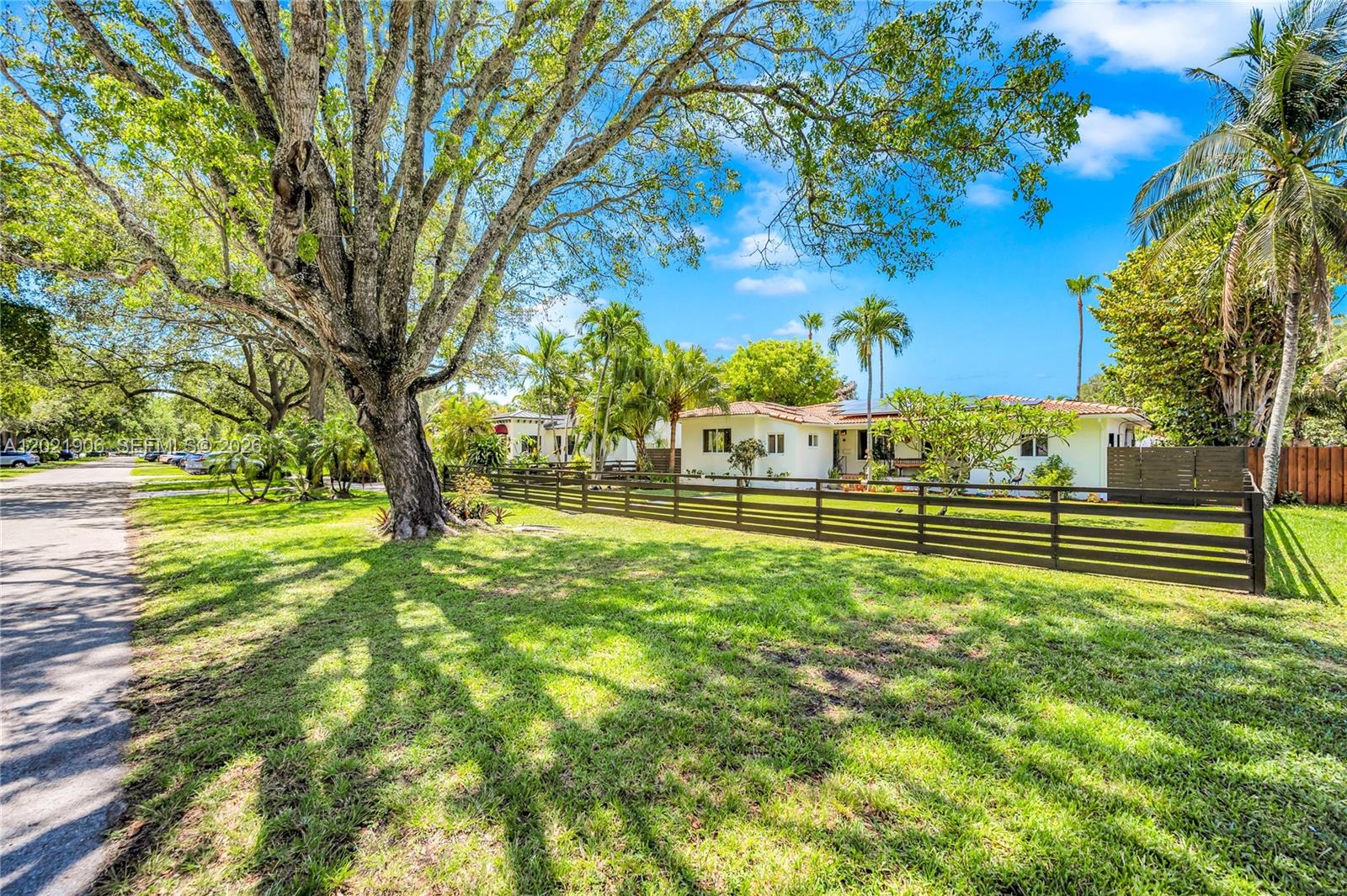 COLLEGE HEIGHTS - Residential