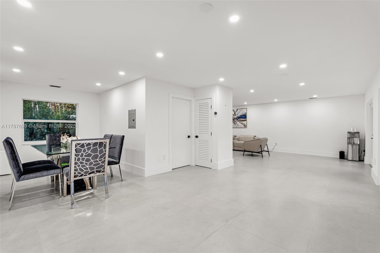BAY RIDGE ESTS - Residential