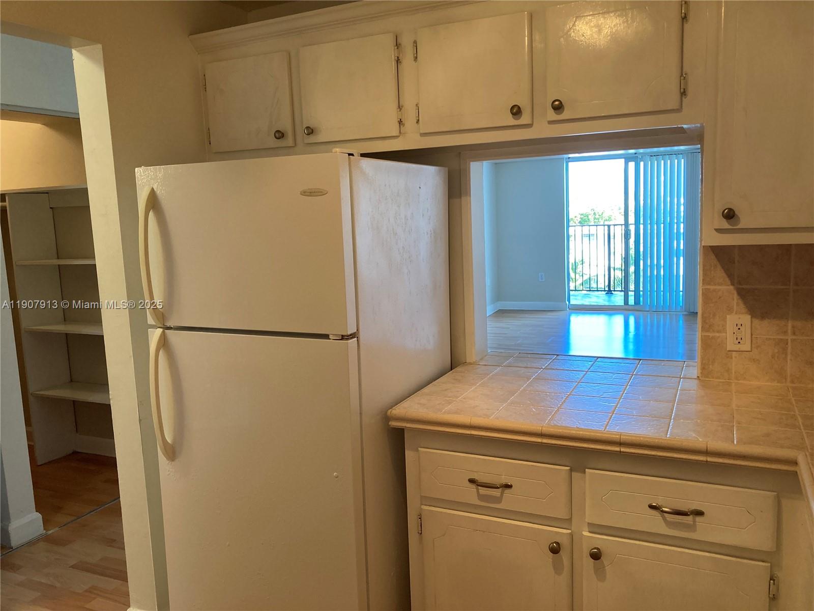 PARKVIEW HOUSE CONDO - Residential Lease