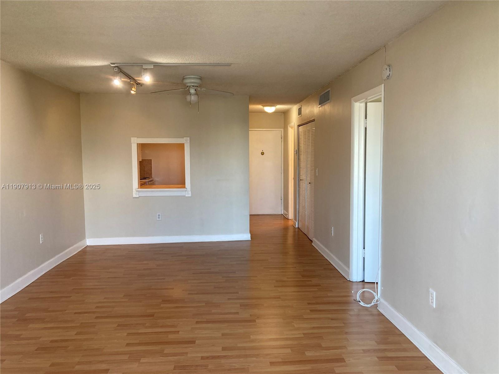 PARKVIEW HOUSE CONDO - Residential Lease