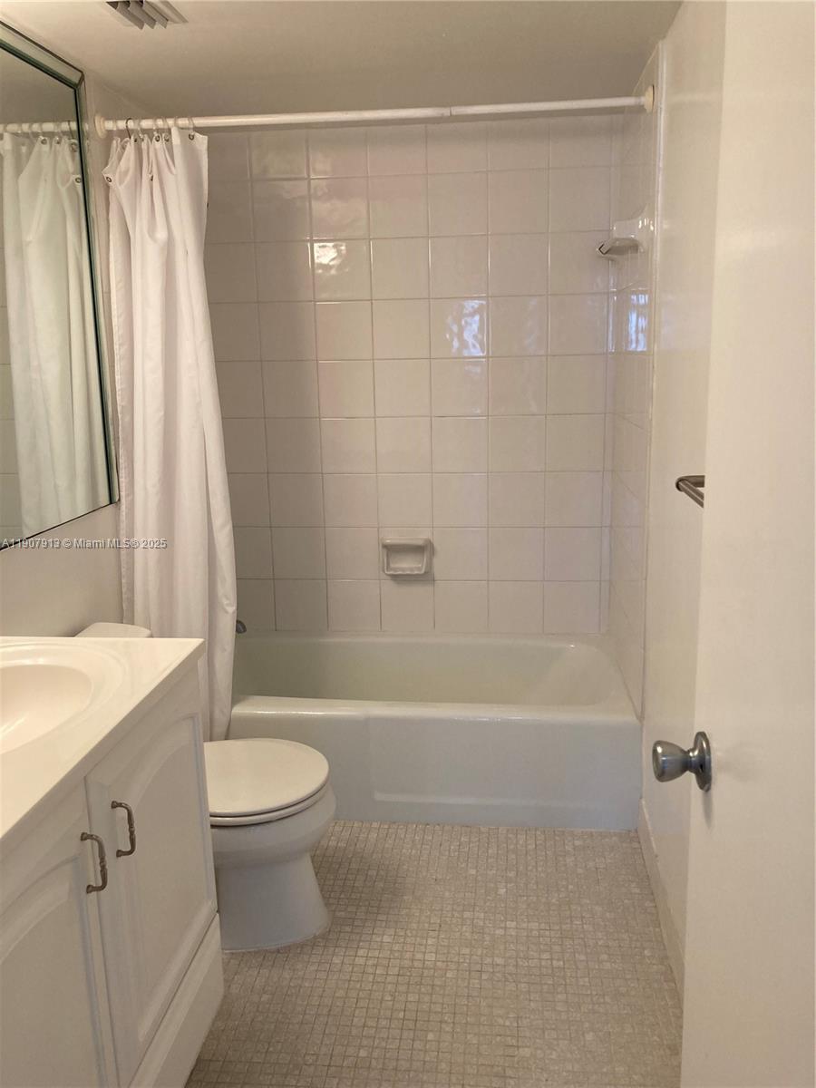 PARKVIEW HOUSE CONDO - Residential Lease