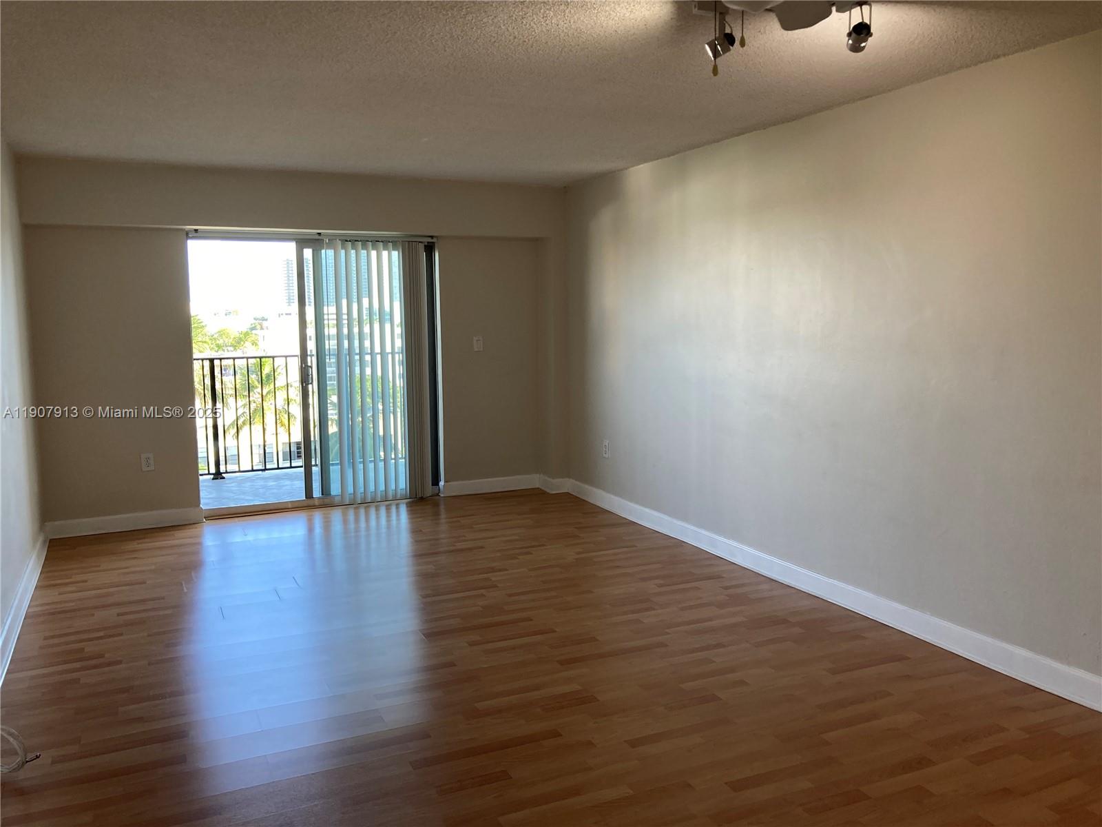PARKVIEW HOUSE CONDO - Residential Lease