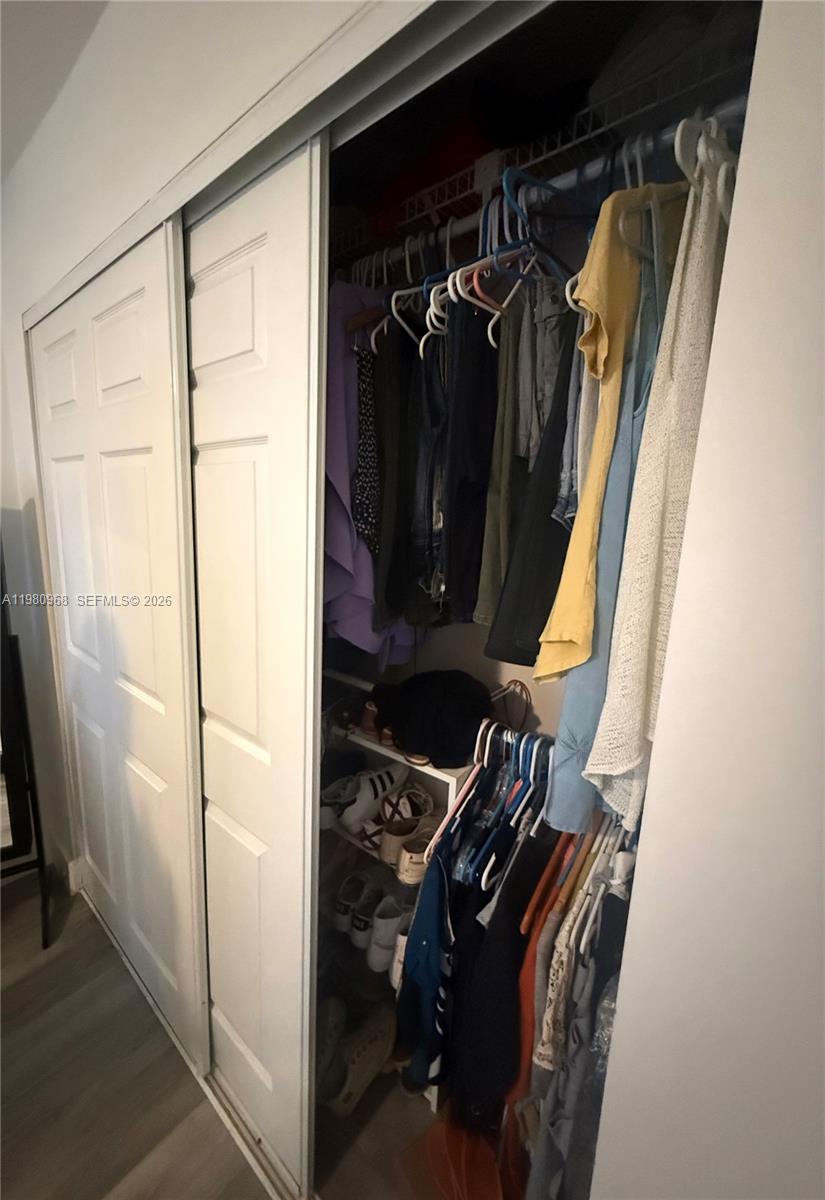 TIBURON 1 PH 1 - Residential