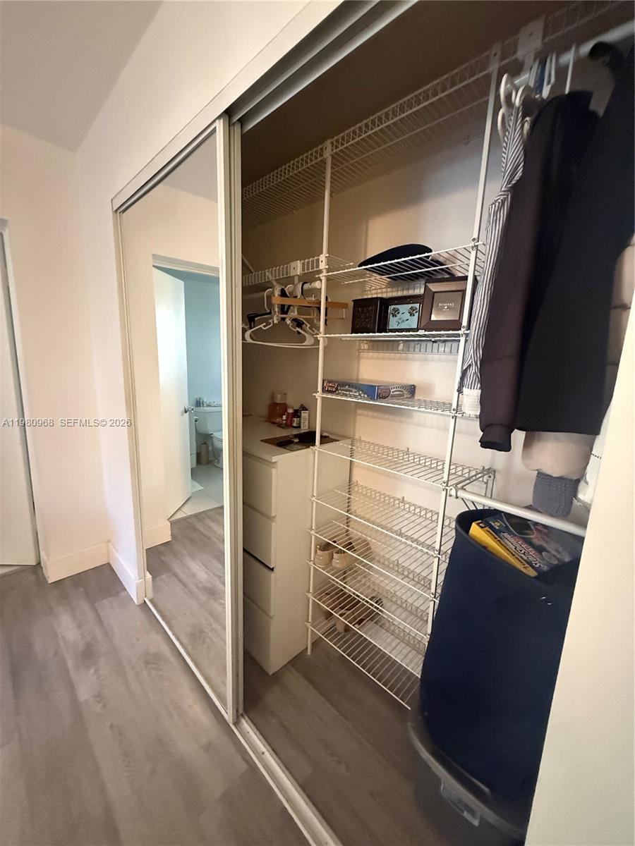 TIBURON 1 PH 1 - Residential