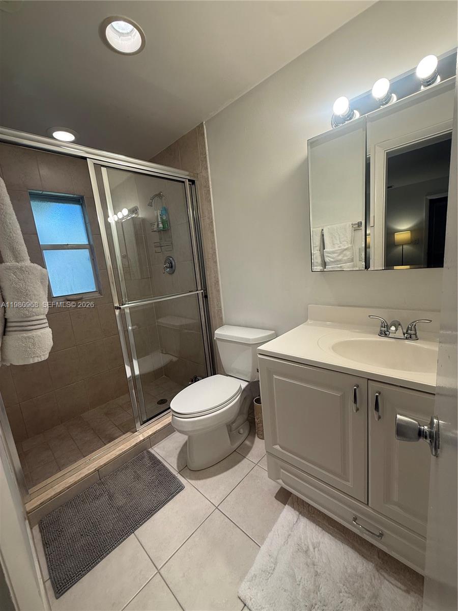 TIBURON 1 PH 1 - Residential