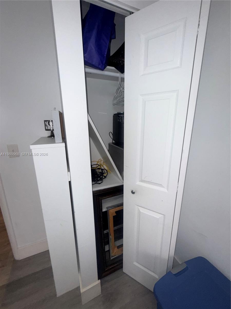 TIBURON 1 PH 1 - Residential