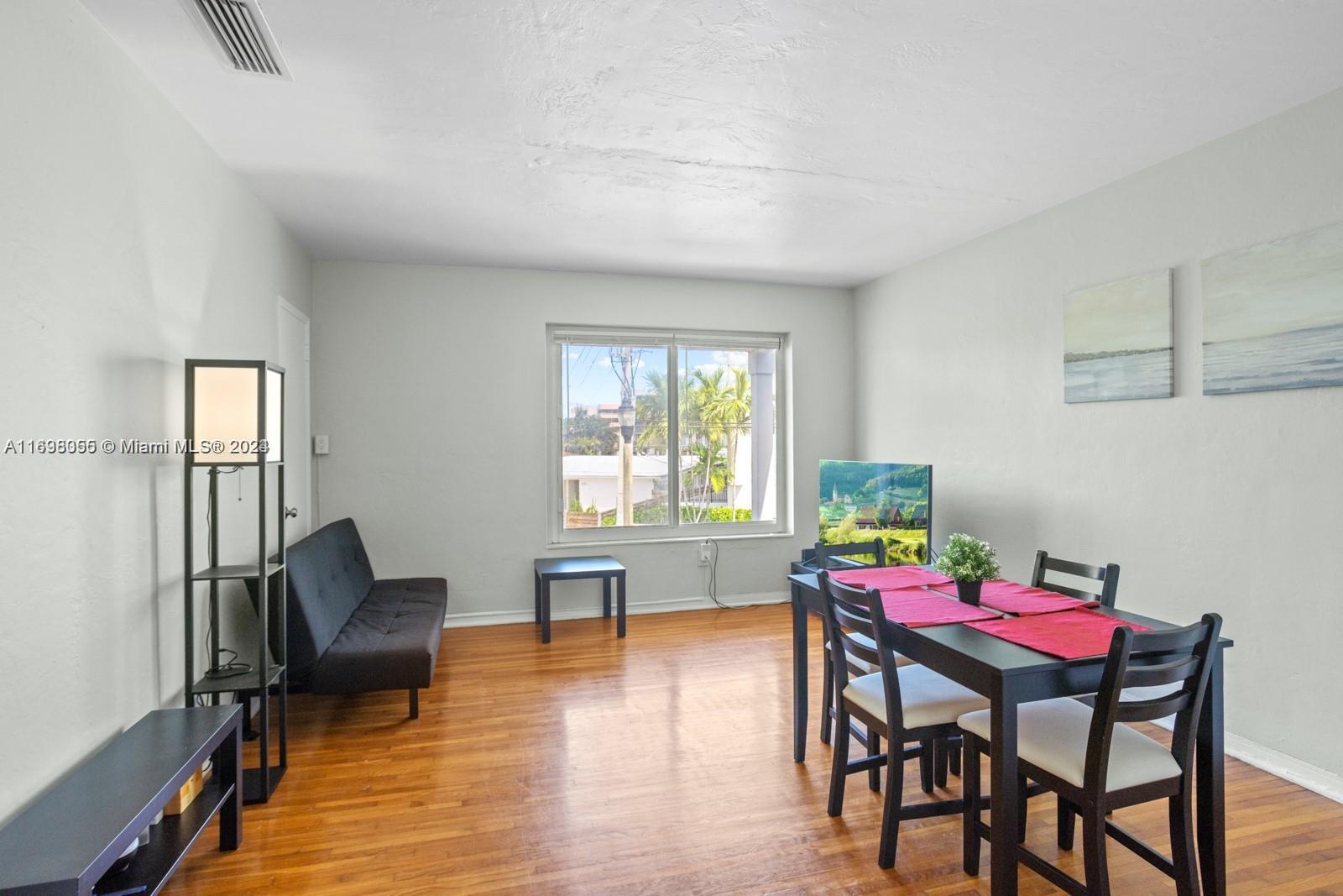 BISCAYNE BCH SUB - Residential Lease