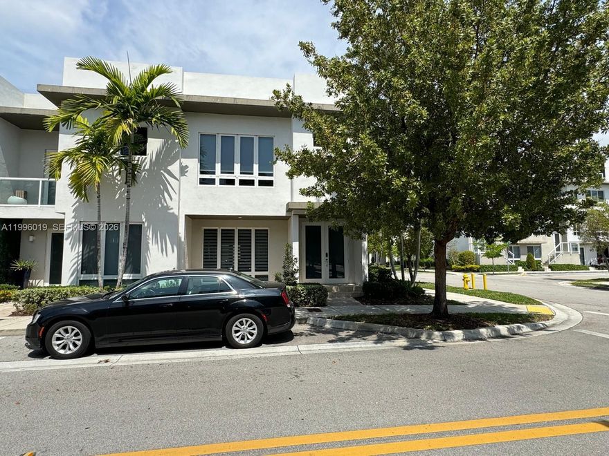 Two-story 4 bed / 2.5 bath townhouse in Landmark at Doral featuring a rare and highly desirable independent In-Law Quarters / Next Gen suite.
Exceptional investment opportunity. The main residence is currently rented for $4,300/month, and the Next Gen unit has an estimated rental potential of $2,000/month. 
Ideal for investors, dual rental income within one property, and strong rental demand in the area. A very limited and high-demand layout within the community.