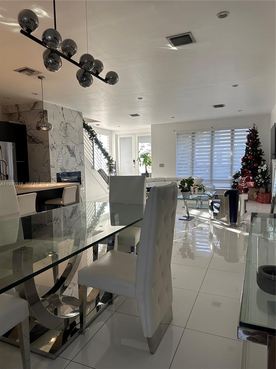 LANDMARK AT DORAL - Residential