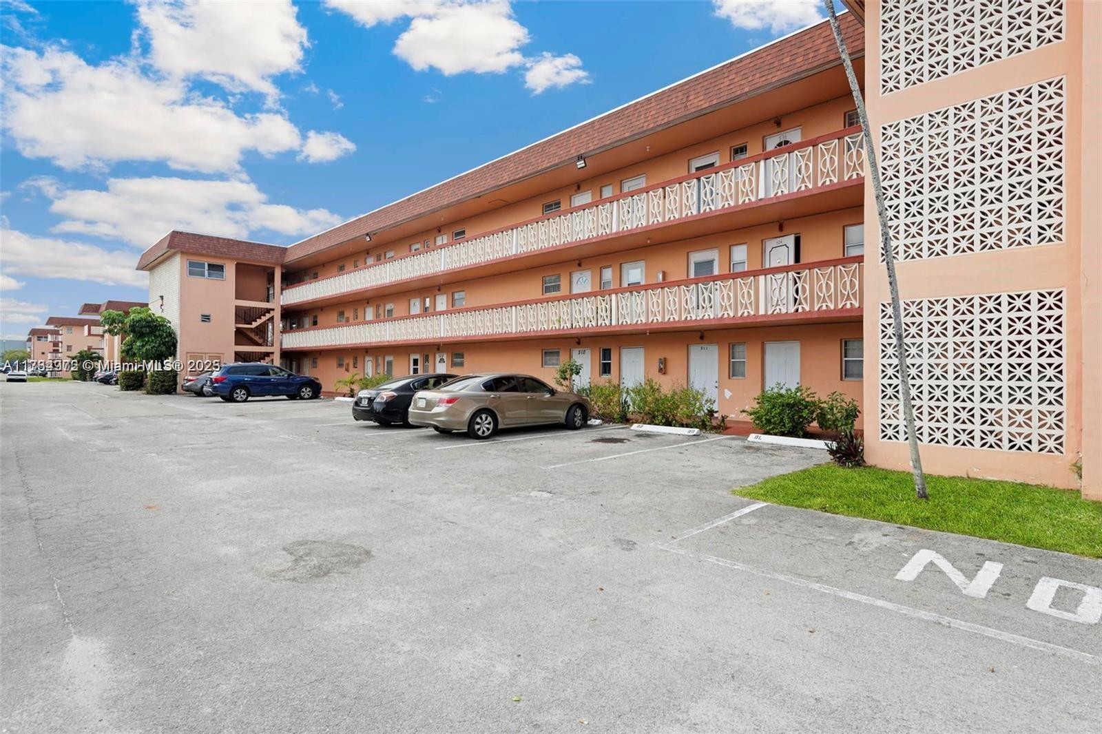 STAR LAKES ESTATES NO 5 C - Residential Lease