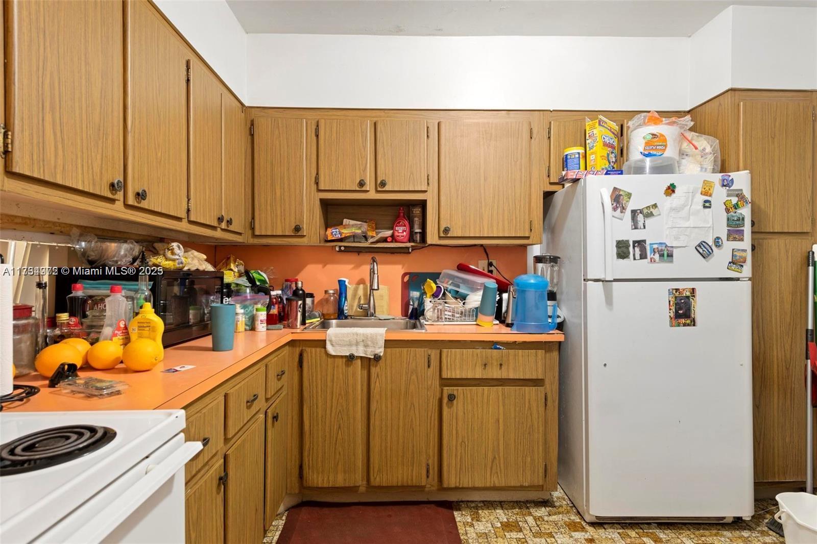 STAR LAKES ESTATES NO 5 C - Residential Lease