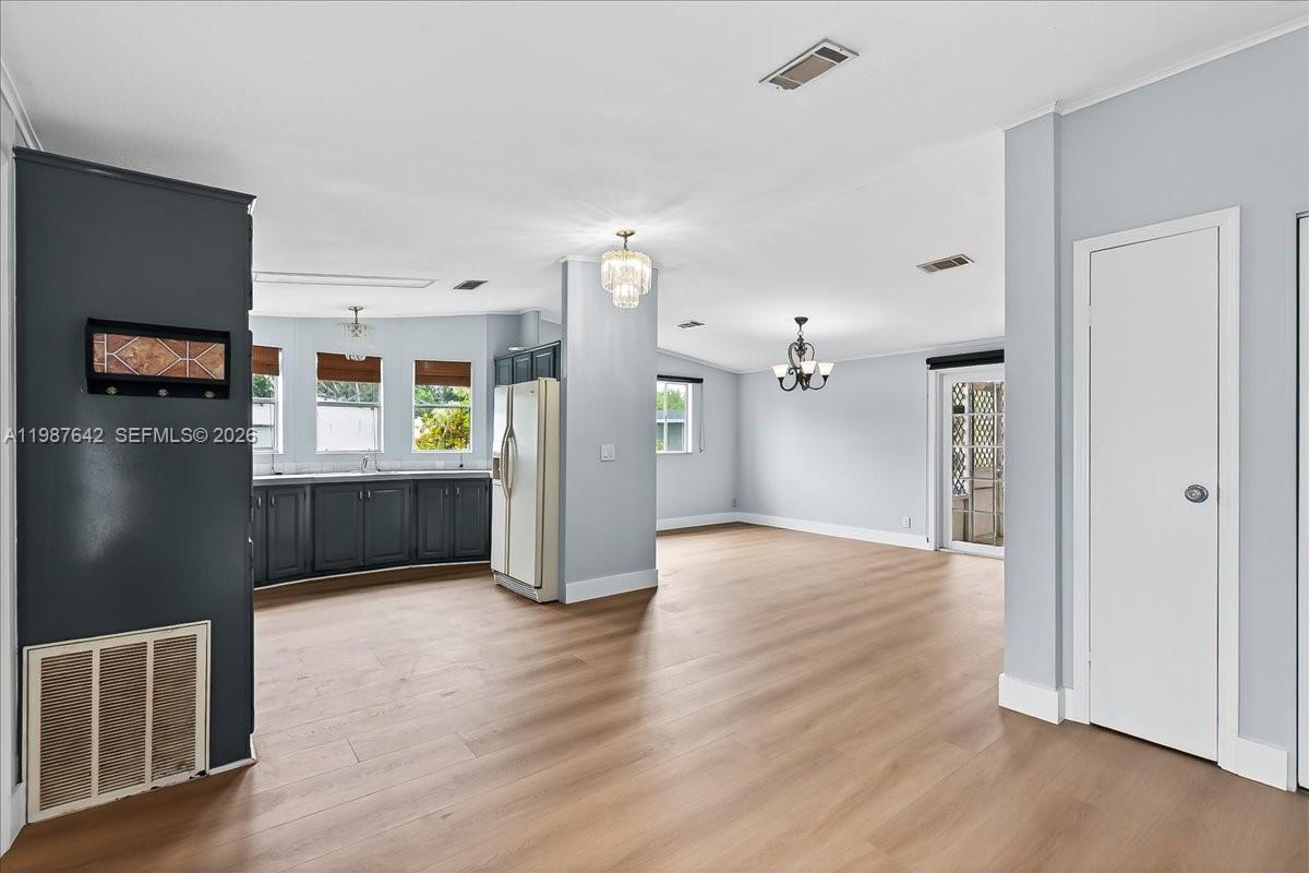 GATEWAY ESTATES PARK COND - Residential