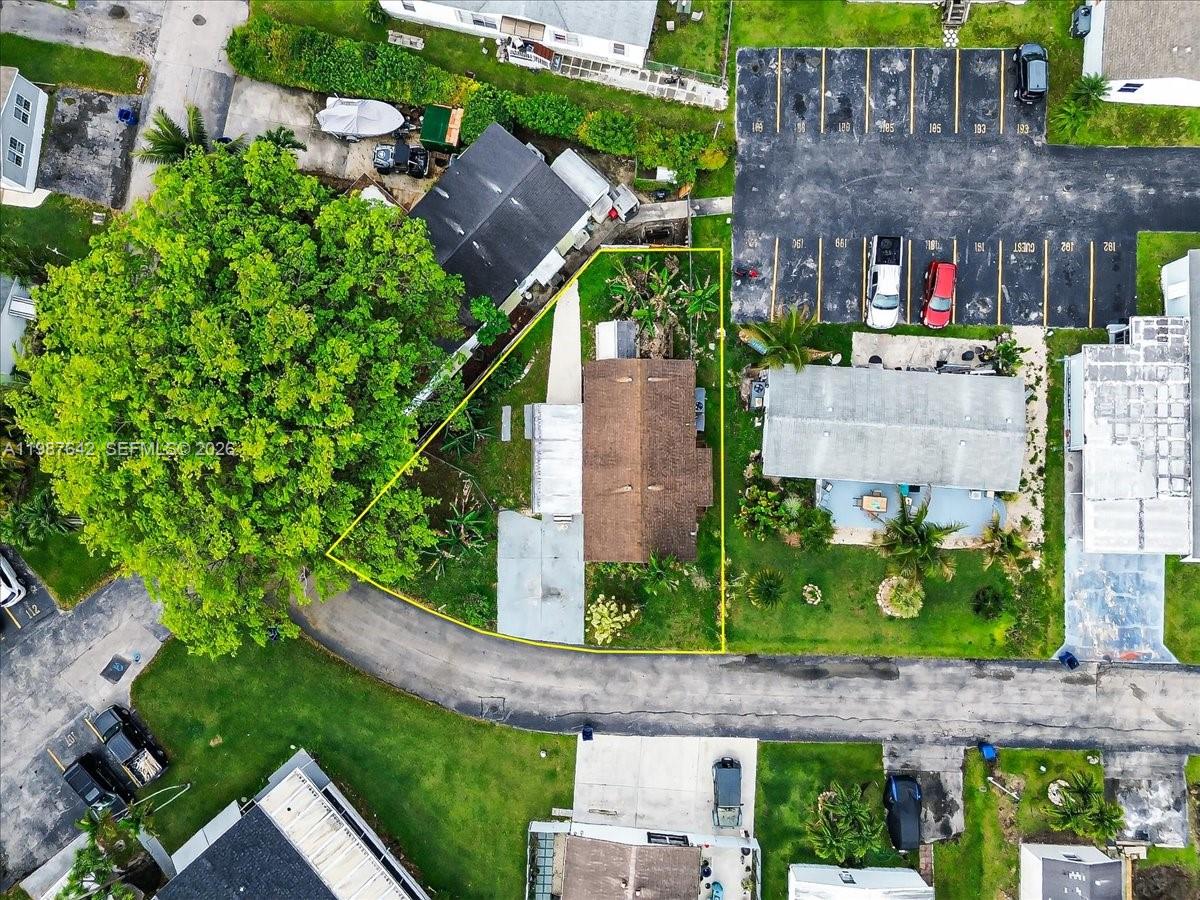 GATEWAY ESTATES PARK COND - Residential