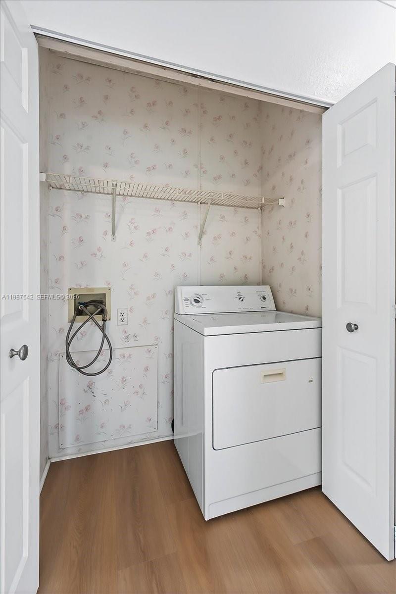 GATEWAY ESTATES PARK COND - Residential