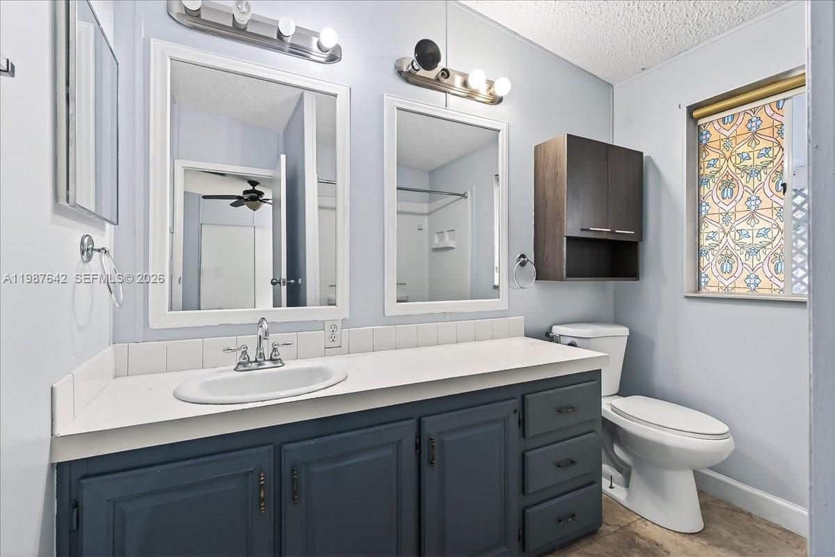 GATEWAY ESTATES PARK COND - Residential