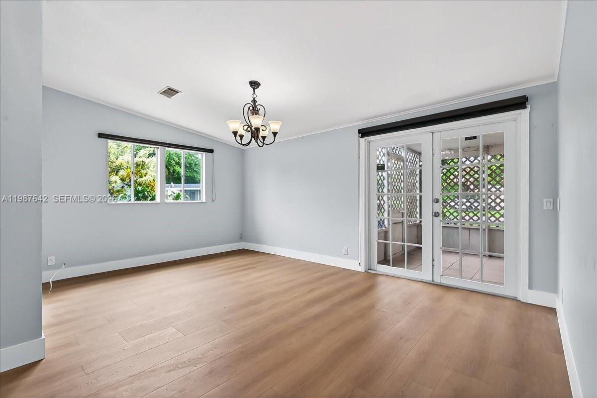 GATEWAY ESTATES PARK COND - Residential