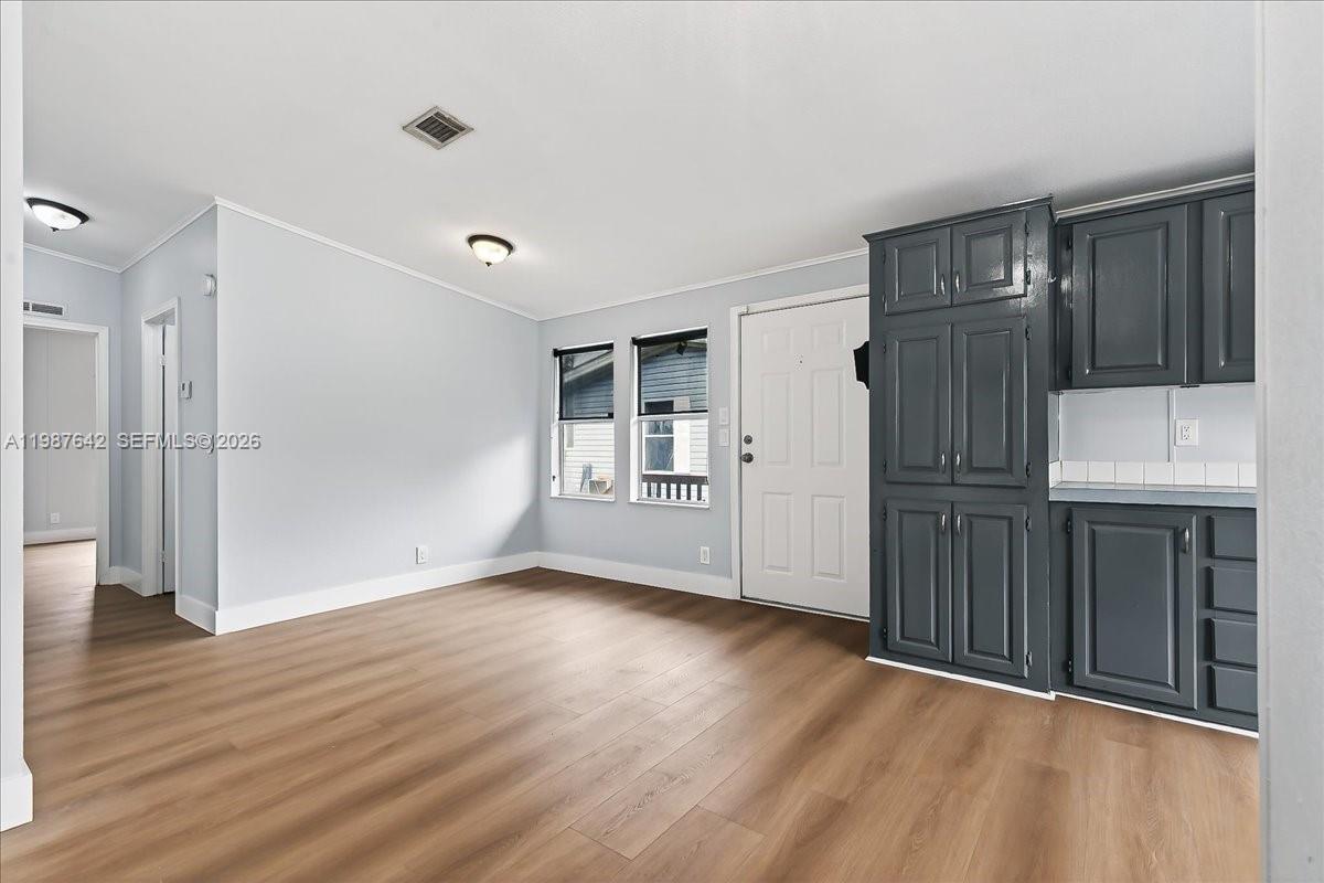 GATEWAY ESTATES PARK COND - Residential