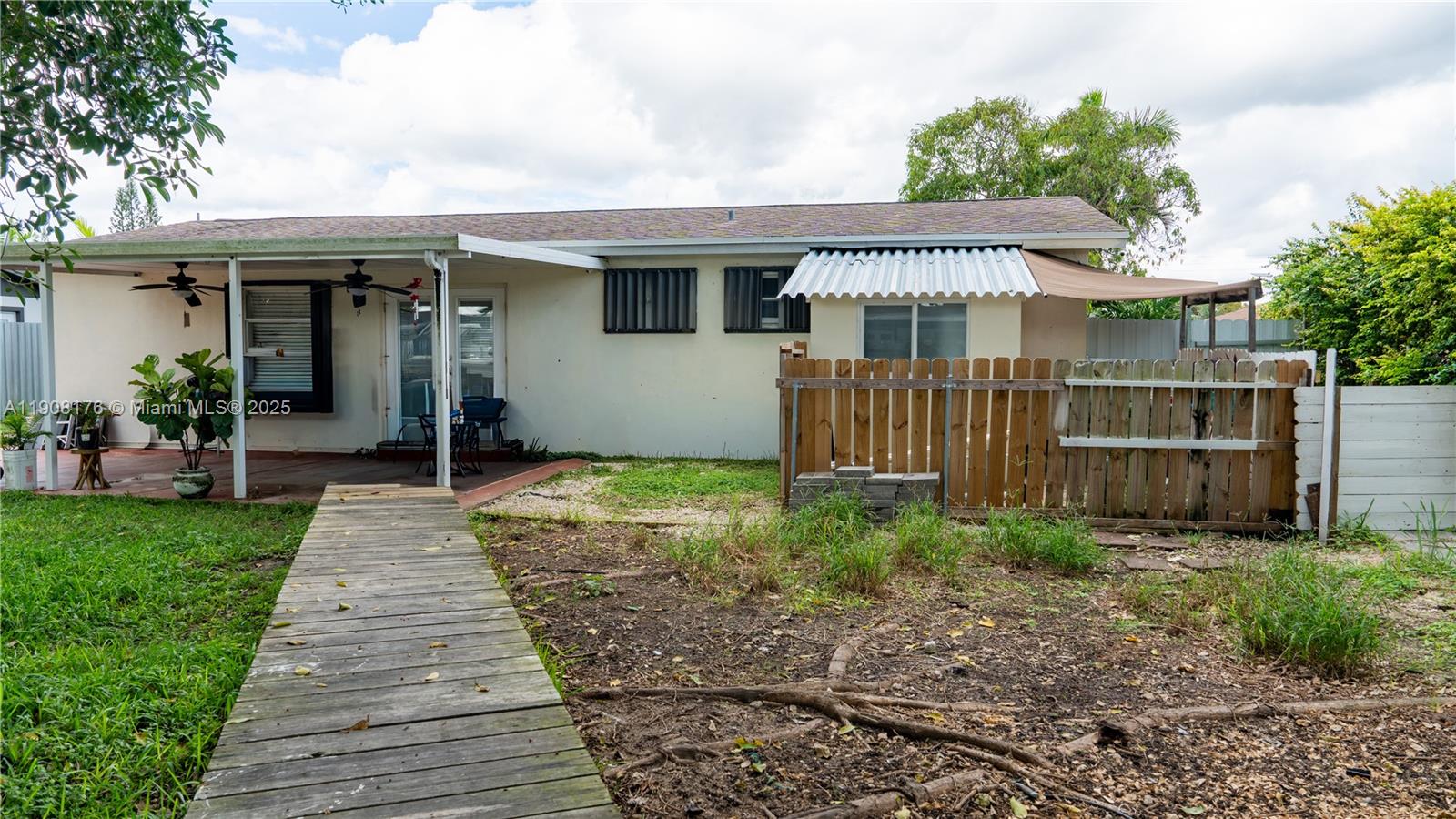 RICHLAND ESTATES - Residential