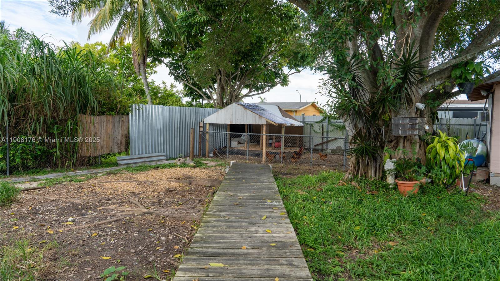 RICHLAND ESTATES - Residential