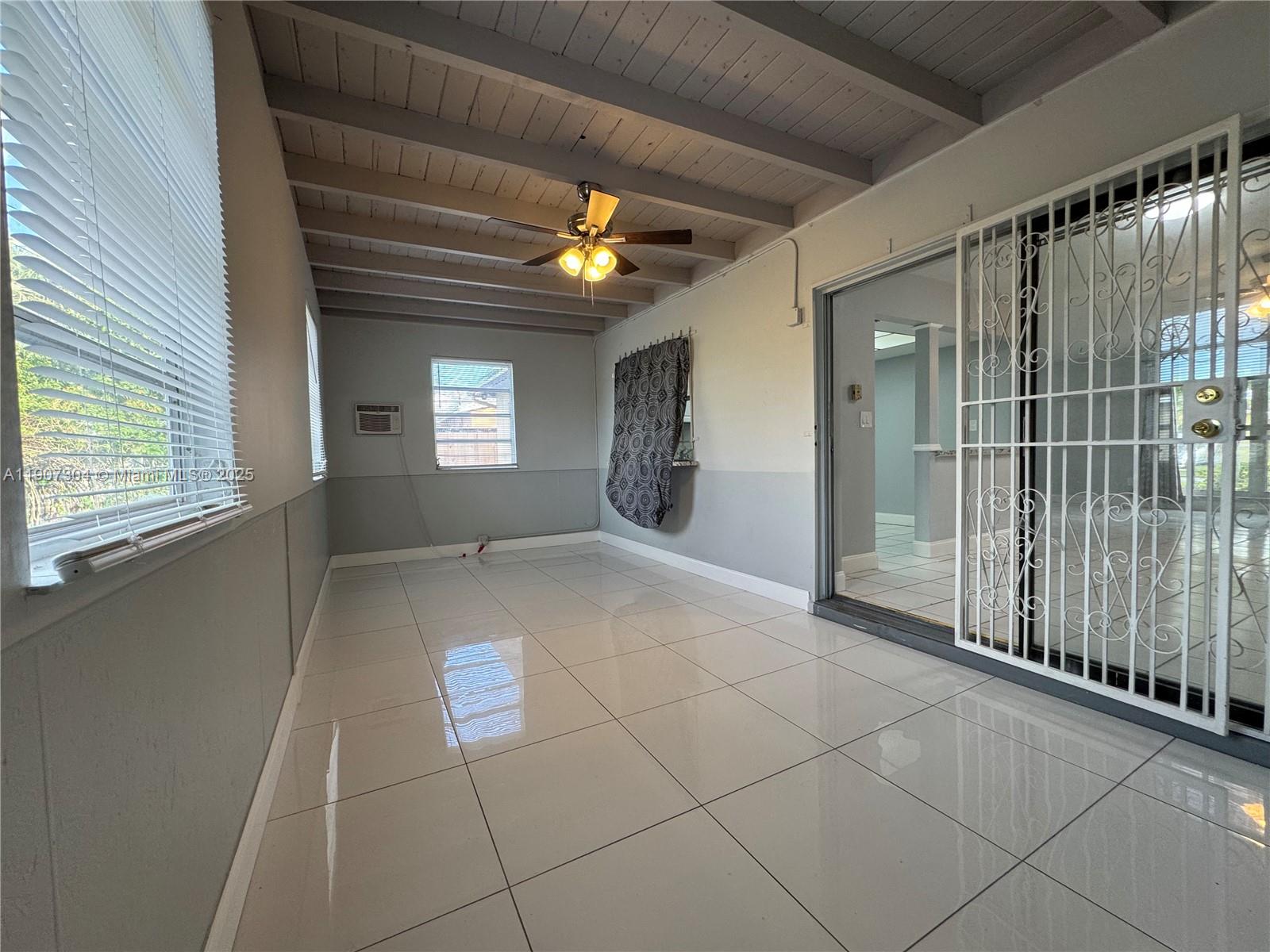 HOLIDAY VILLAGE SEC ONE - Residential Lease