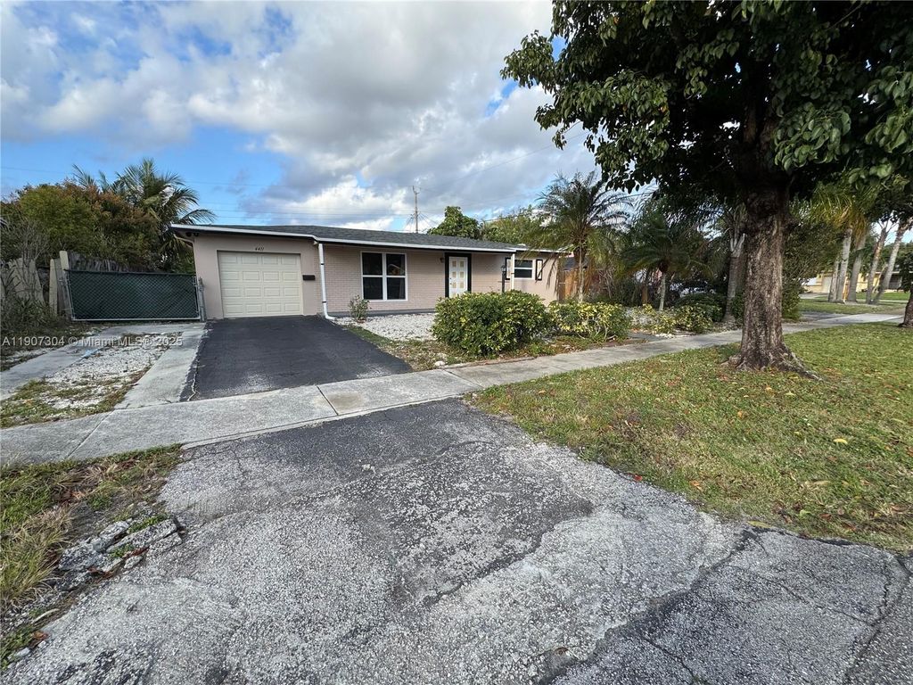 Photo of 4411 NW 24th St, Lauderhill, FL 33313 (MLS # A11907304)