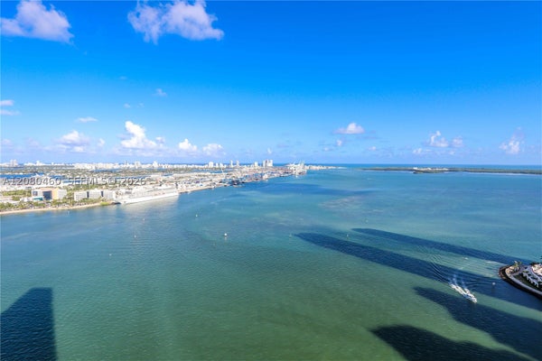 335 S BISCAYNE BLVD APT 3709, MIAMI, FL 33131 - Image 42cf06ed4ee1ac4b524dec71d10e16d4/3636253984