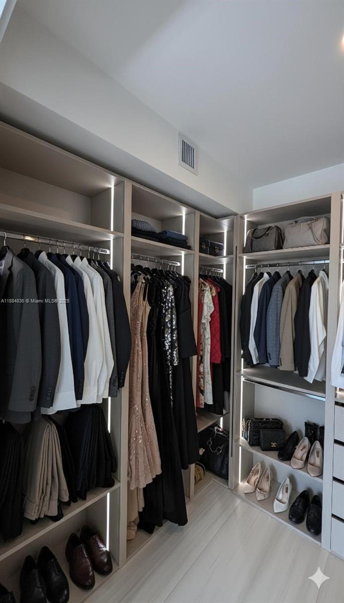 EAST SHENANDOAH - Residential