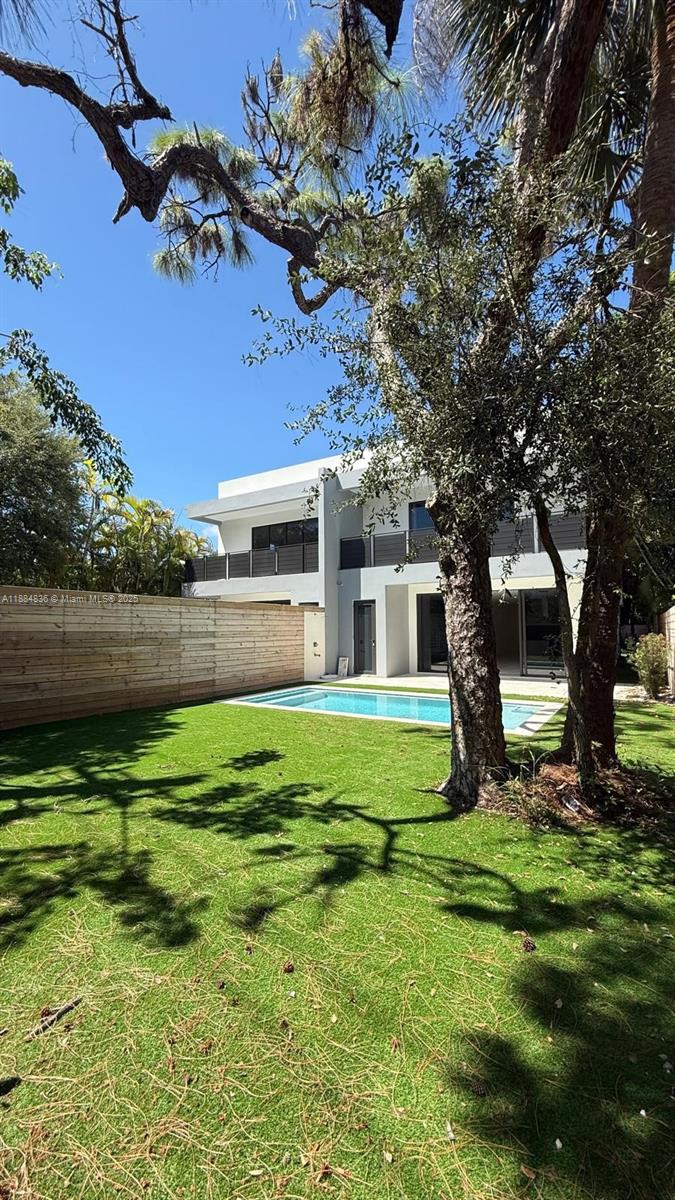 EAST SHENANDOAH - Residential