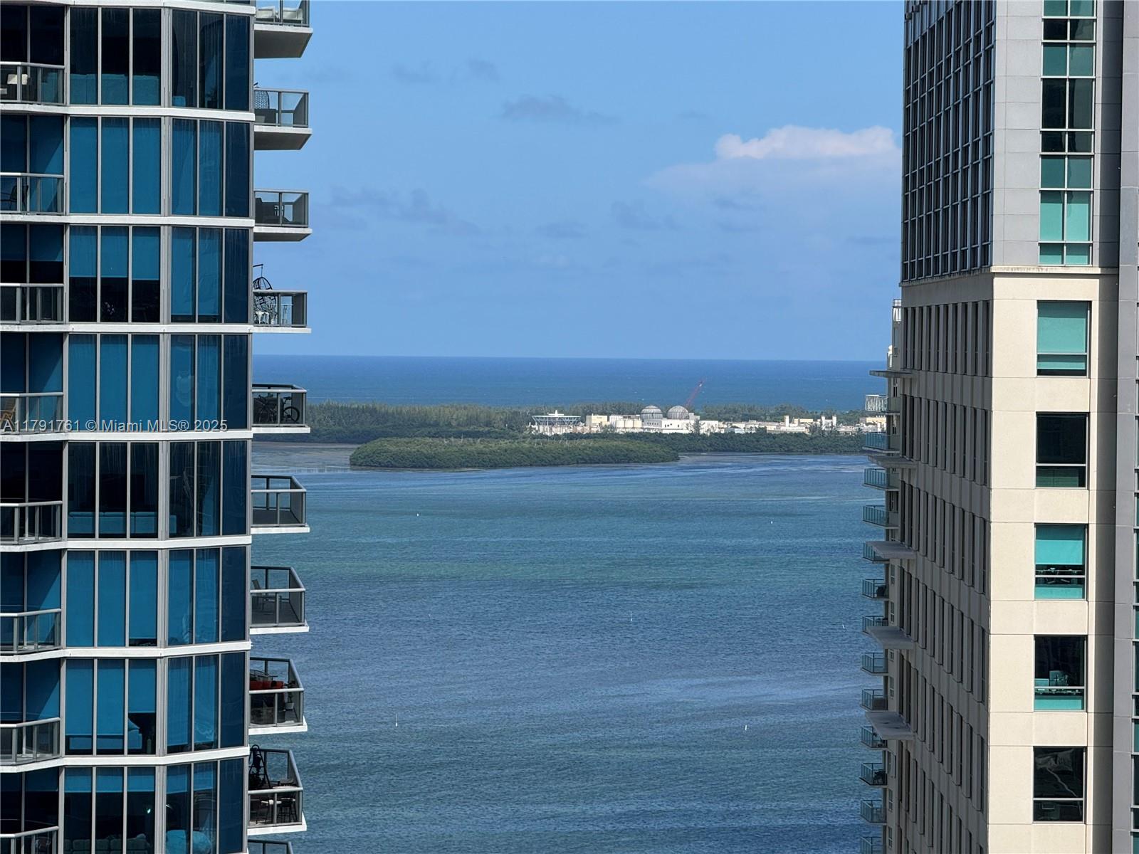 Rental Property at 1060 Brickell Ave 3205, Miami, Broward County, Florida - Bedrooms: 1 
Bathrooms: 2  - $3,150 MO.
