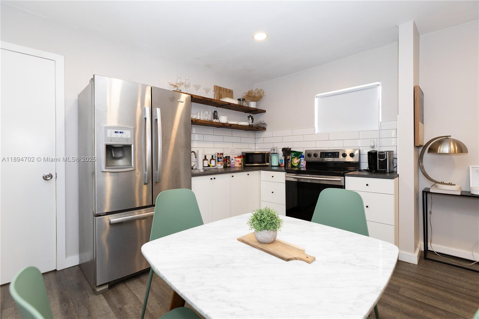 17TH AVE MANOR - Residential